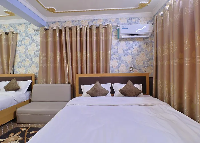 Oyo 828 White Dreams Palace Hotel Kathmandu